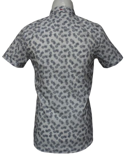 Men′s Black Printed Cotton Casual Short-Sleeved Shirts, White Background Printed Shirts.