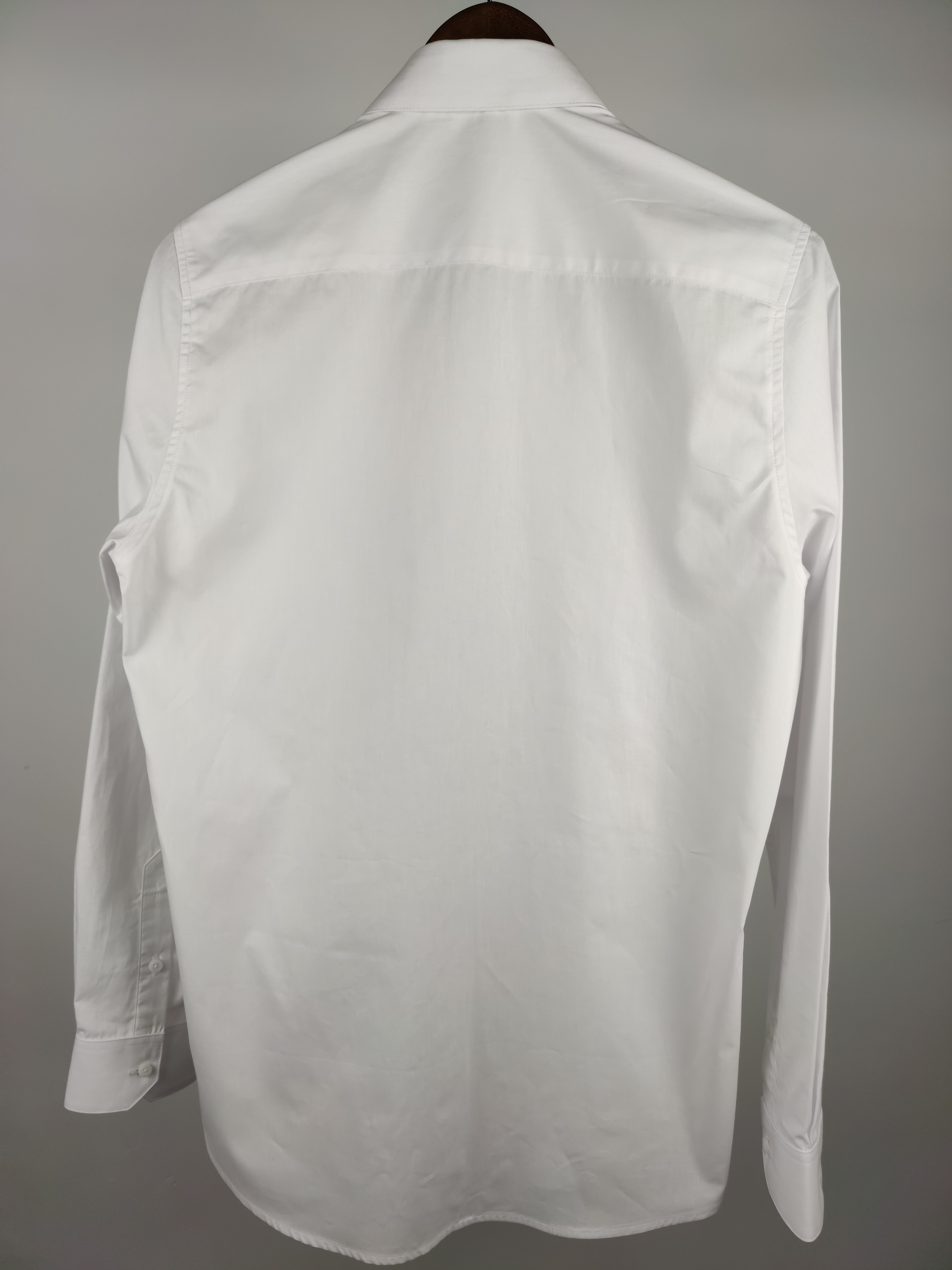 White Color Men′s Cotton Business Dress Shirt