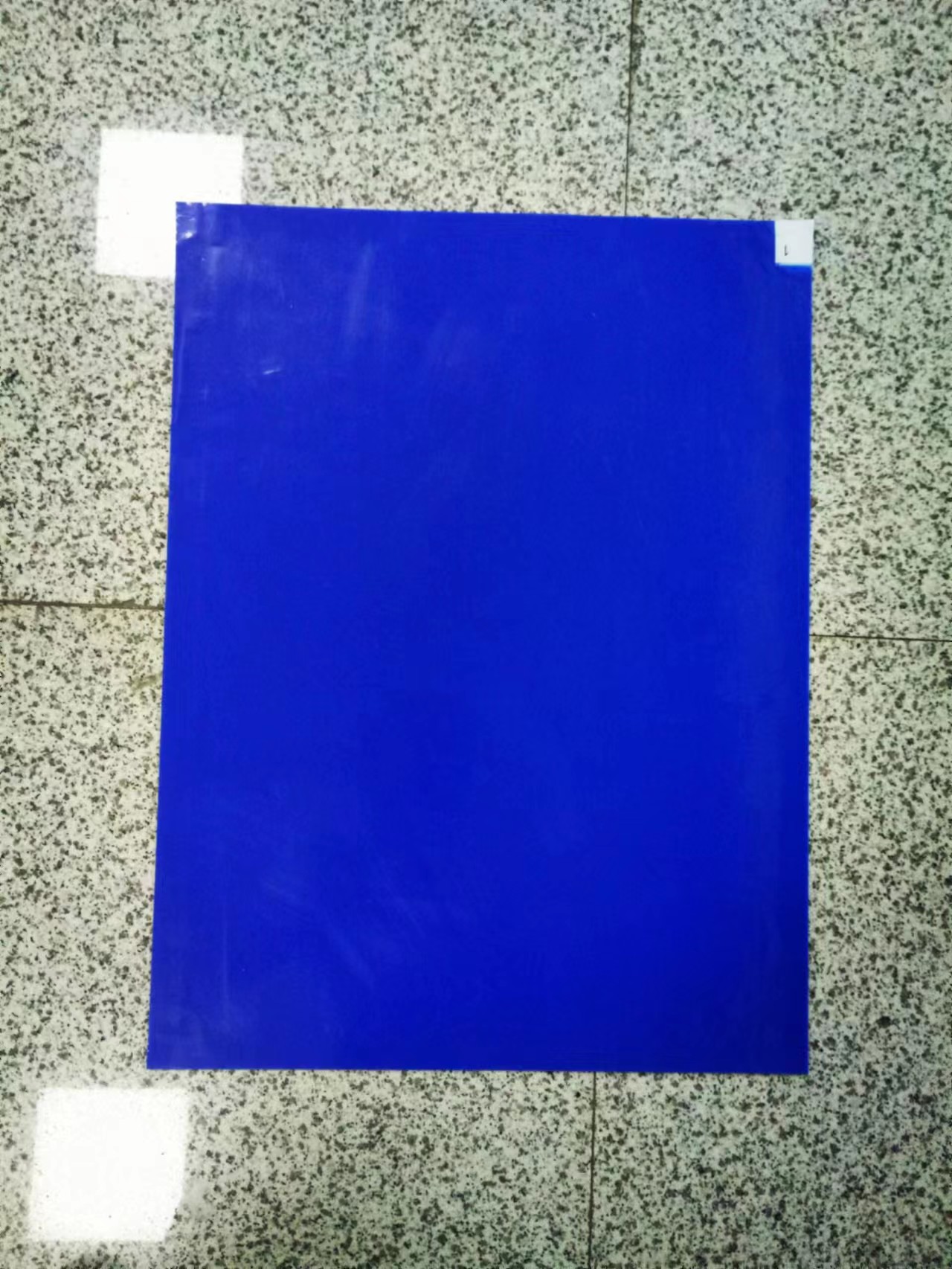 30 Micron Adhesive Door Floor Tacky Anti Slip PE Disposable Surface Sticky Mat
